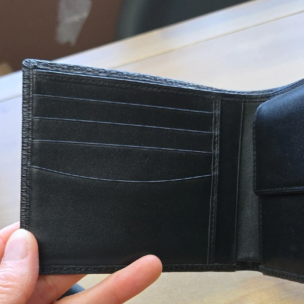 Tumi Black Textured Mens Bi-fold Wallet NWOT